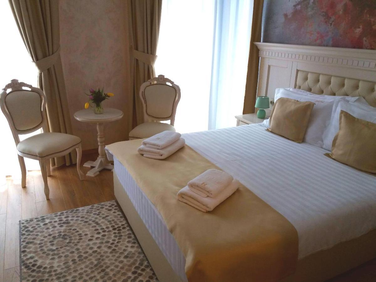 Park Luxury Rooms Predeal Exterior photo